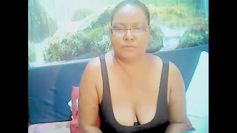 flirtacious_indian online show from January 26, 6:37 pm