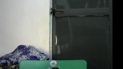 flirty aria online show from February 3, 6:00 am