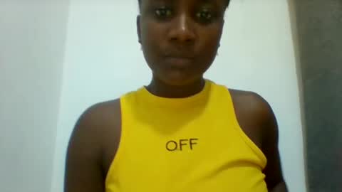 flirty_arrya online show from April 3, 12:47 pm