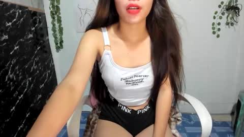 Snapshot of flirty_rhia chatting on April 12, 2:00 pm flirty_rhia online show from April 12, 2:00 pm