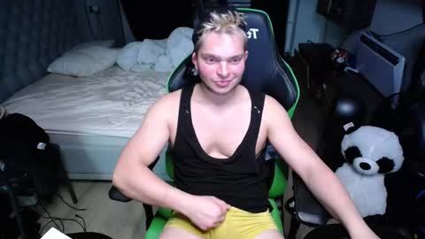 Flirty sugar online show from November 19, 10:10 pm