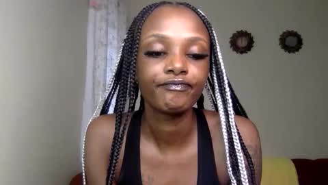 sheery online show from March 3, 3:07 pm