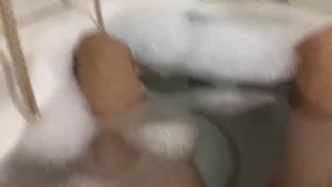 floater_24 online show from September 30, 4:56 pm