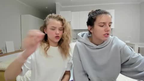 Mona online show from October 25, 12:51 am