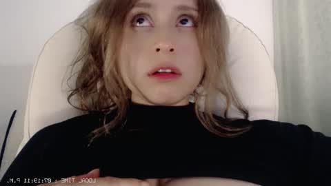 flor3citarockera online show from December 2, 12:27 am