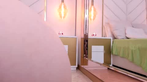 Luna online show from February 9, 6:47 pm