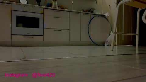 Snapshot of flor_vi chatting on May 18, 2:34 pm Victoria create your account through my link online show from May 18, 2:34 pm