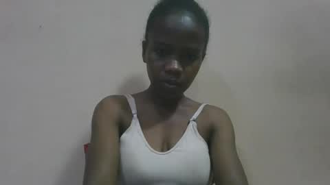 Snapshot of flora48230522373 chatting on April 20, 6:42 pm flora48230522373 online show from April 20, 6:42 pm