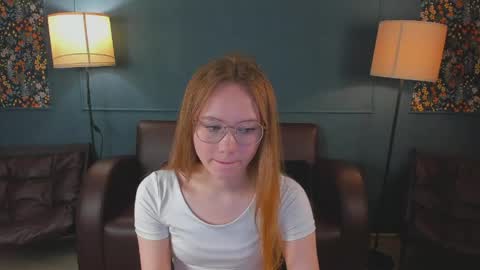 Snapshot of floralarsson chatting on June 10, 3:39 am hey there guys im Flora no not the one from WInx. But I love magical stuff and especially I love nature. I dont know I thin online show from June 10, 3:39 am