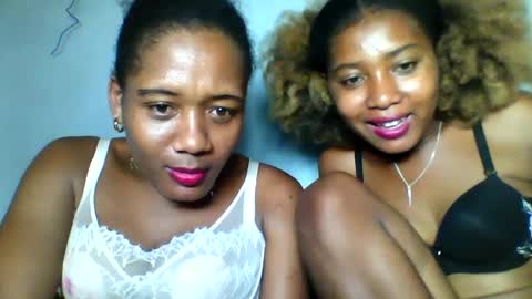 Snapshot of florencia011 chatting on January 27, 12:12 am florencia011 online show from January 27, 12:12 am