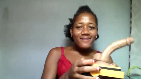 Snapshot of florencia011 chatting on February 12, 4:54 am florencia011 online show from February 12, 4:54 am