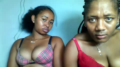 Snapshot of florencia011 chatting on February 19, 9:14 pm florencia011 online show from February 19, 9:14 pm
