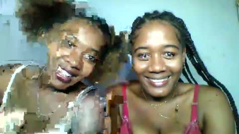Snapshot of florencia011 chatting on March 6, 8:41 am florencia011 online show from March 6, 8:41 am