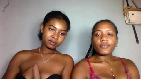 Snapshot of florencia011 chatting on March 7, 8:00 pm florencia011 online show from March 7, 8:00 pm