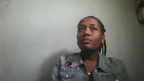 Snapshot of florencia011 chatting on March 8, 10:00 am florencia011 online show from March 8, 10:00 am