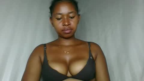 florencia011 online show from December 14, 9:03 am