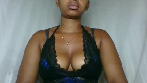 florencia011 online show from December 22, 3:25 am