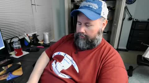 Snapshot of floridabearlive chatting on September 28, 4:18 am FloridaBearLive online show from September 28, 4:18 am