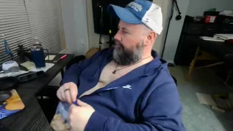 Snapshot of floridabearlive chatting on November 26, 11:50 pm FloridaBearLive online show from November 26, 11:50 pm