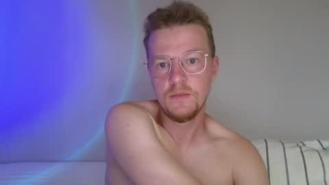 Snapshot of flower_haze chatting on July 15, 3:34 am Alexander online show from July 15, 3:34 am