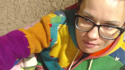 say meow and send tip  online show from December 6, 6:50 pm