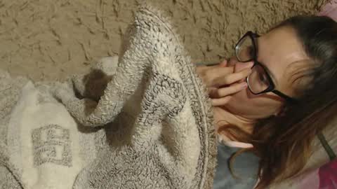 say meow and send tip  online show from December 8, 8:15 pm