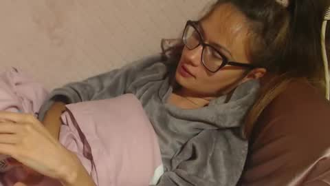 say meow and send tip  online show from September 29, 12:43 pm