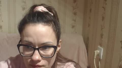 Snapshot of flowercandydoll13 chatting on February 14, 12:35 pm say meow and send tip online show from February 14, 12:35 pm