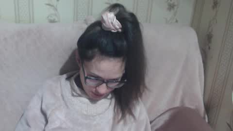 Snapshot of flowercandydoll13 chatting on February 15, 7:54 pm say meow and send tip online show from February 15, 7:54 pm