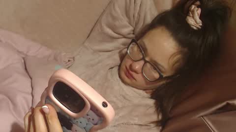 Snapshot of flowercandydoll13 chatting on February 24, 5:44 pm say meow and send tip online show from February 24, 5:44 pm