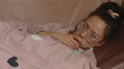 Snapshot of flowercandydoll13 chatting on February 27, 7:14 pm say meow and send tip online show from February 27, 7:14 pm