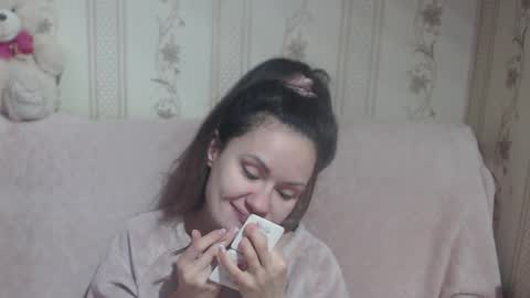 say meow and send tip  online show from March 11, 8:42 am