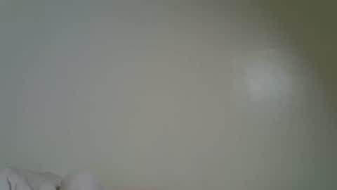 Snapshot of flowerdiva002 chatting on October 28, 1:36 pm flowerdiva002 online show from October 28, 1:36 pm