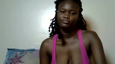 Snapshot of flowerdiva002 chatting on November 4, 6:12 am flowerdiva002 online show from November 4, 6:12 am