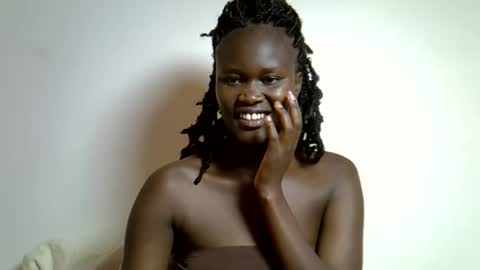 Snapshot of flowerdiva002 chatting on November 6, 9:10 am flowerdiva002 online show from November 6, 9:10 am