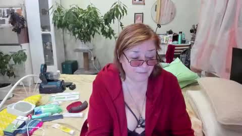 Flowerlower online show from October 28, 6:43 pm