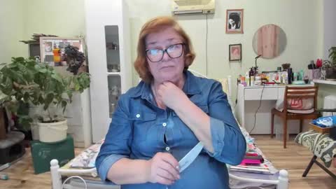 Flowerlower online show from December 3, 4:05 pm