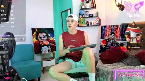 flowers109 online show from October 9, 10:19 pm