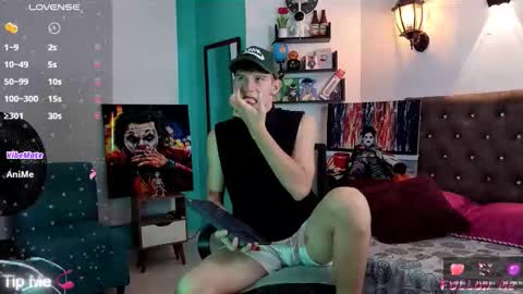 flowers109 online show from December 4, 11:02 pm