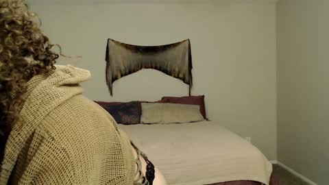 FlowQueen online show from January 17, 6:57 am