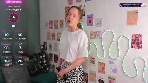 Polly online show from January 4, 1:21 am