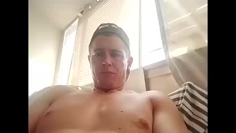 flybuy2525 online show from October 17, 9:39 pm