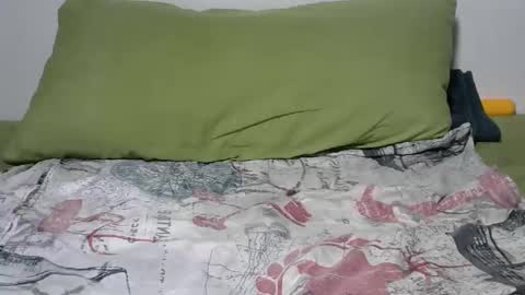 flylen online show from December 9, 5:29 am