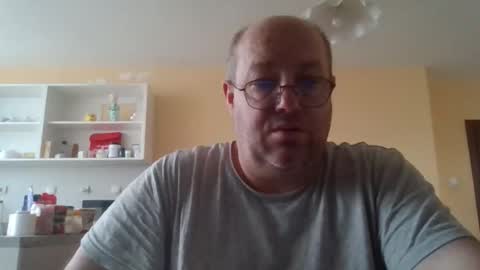 Snapshot of fm_group_nederland chatting on April 4, 12:13 pm VIP Magnolia online show from April 4, 12:13 pm