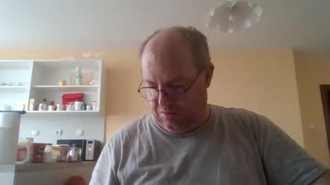 Snapshot of fm_group_nederland chatting on May 7, 12:21 pm VIP Magnolia online show from May 7, 12:21 pm