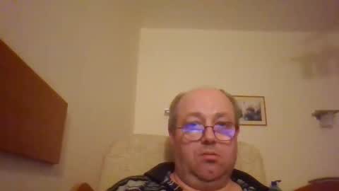 Snapshot of fm_group_nederland chatting on May 16, 8:18 pm VIP Magnolia online show from May 16, 8:18 pm