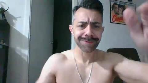 Snapshot of fonsi924 chatting on February 20, 7:10 am fonsi924 online show from February 20, 7:10 am