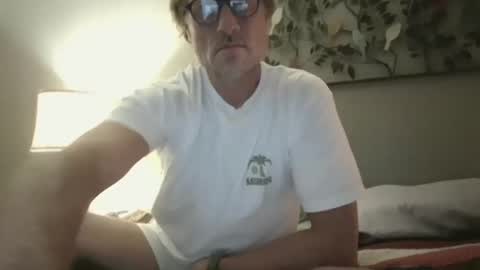 Snapshot of foodforcatfists chatting on November 20, 6:13 am foodforcatfists online show from November 20, 6:13 am