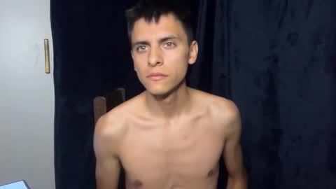 Snapshot of footaurastudio chatting on February 16, 9:22 pm footaurastudio online show from February 16, 9:22 pm