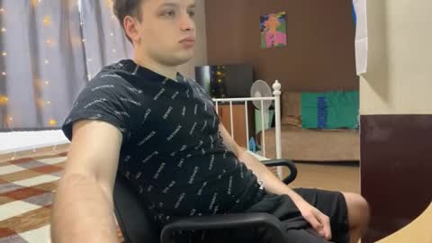 Snapshot of forbidden_alex chatting on January 7, 9:01 am Alex online show from January 7, 9:01 am